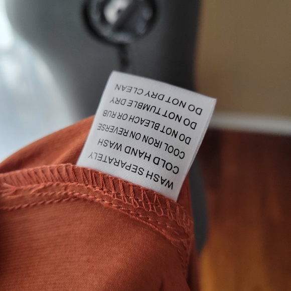 Petal & Pup Amanda Hi-Lo Tie Front Midi Dress - Rust/Terracotta Orange - US 6 - Picture 12 of 12